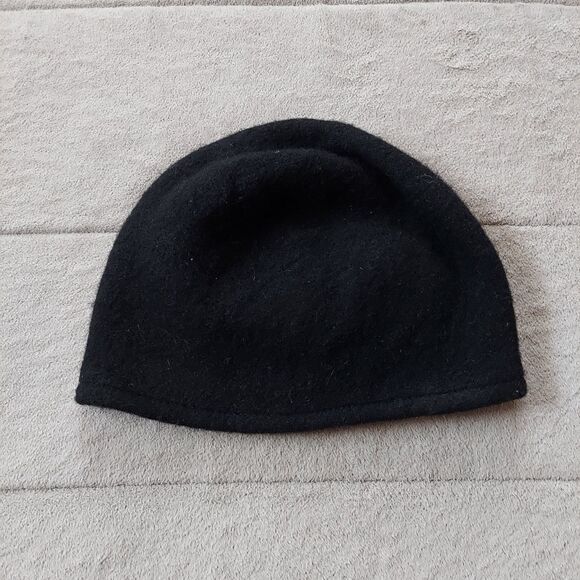 Charming CHARLIE Black Beanie with Bow - Picture 3 of 4